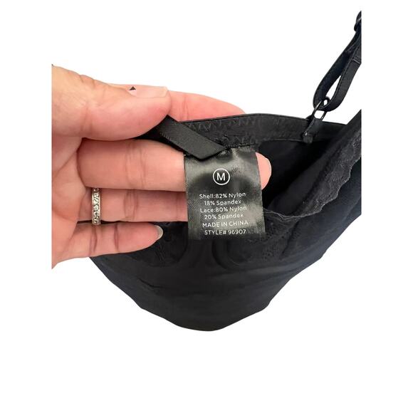 Camisole shaper with adjustable straps and built-in underwire support. - Picture 3 of 4